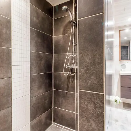 Great House For 6 People At